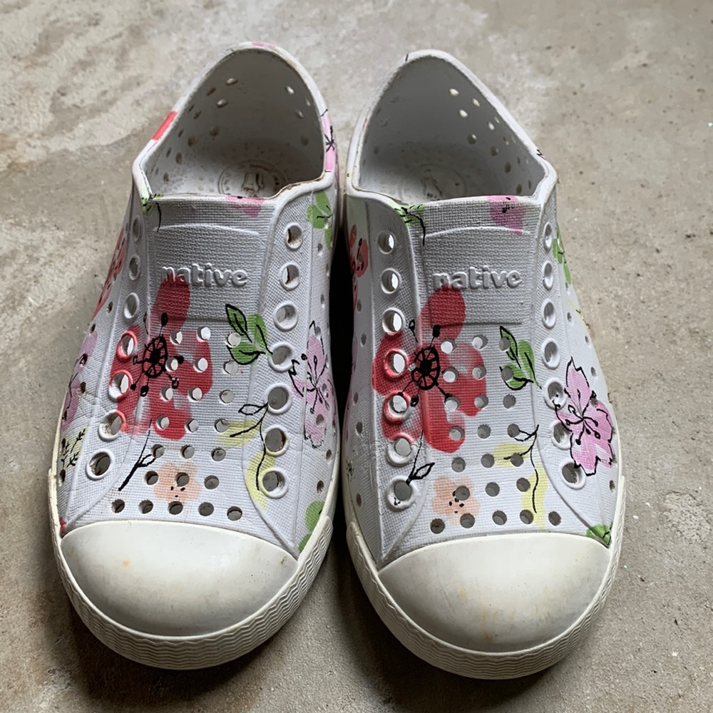 Native Jefferson Slip-On Floral Sneaker - Kids' 9